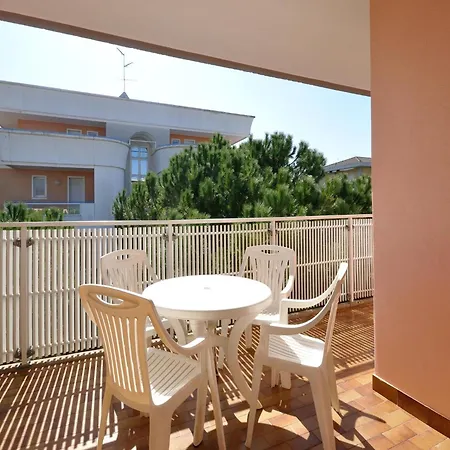 Apartment In Near Sea *